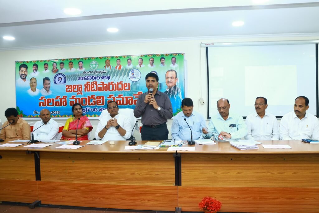 వర్షపు నీటి ప్రతి చుక్కను ఒడిసిపట్టాలి: మంత్రి కోమటిరెడ్డి