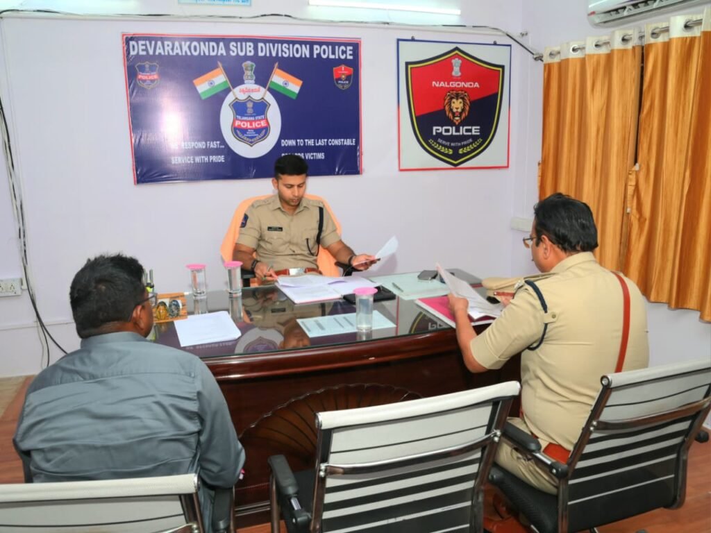 కేసుల దర్యాప్తు వేగవంతం చేయాలి: ఎస్పీ శరత్ చంద్ర పవార్