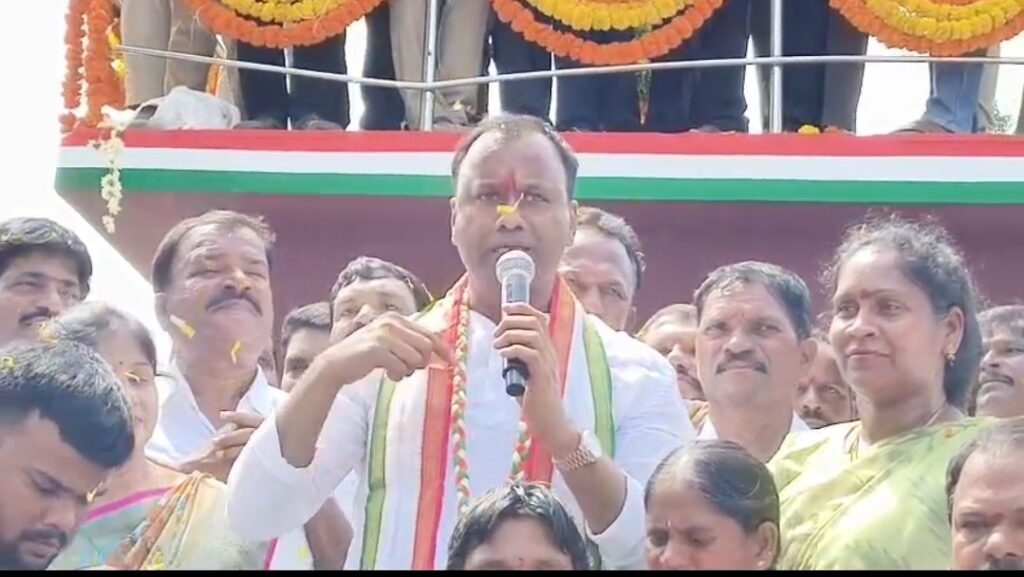 వైఎస్ వర్ధంతి వేడుకల్లో రాజగోపాల్ రెడ్డి సంచలన వ్యాఖ్యలు