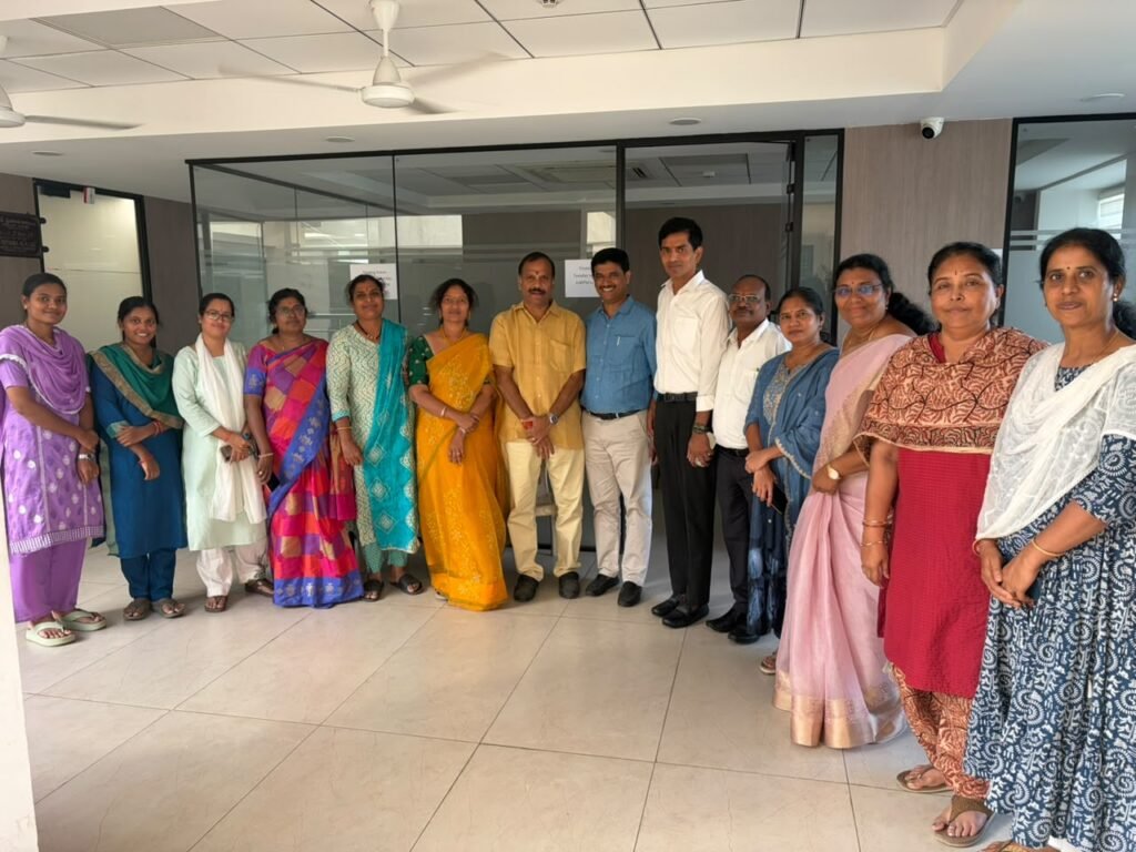 టీజీవోస్ బతుకమ్మ సంబరాలకు మహిళా ఐఏఎస్ అధికారులకు ఆహ్వానం