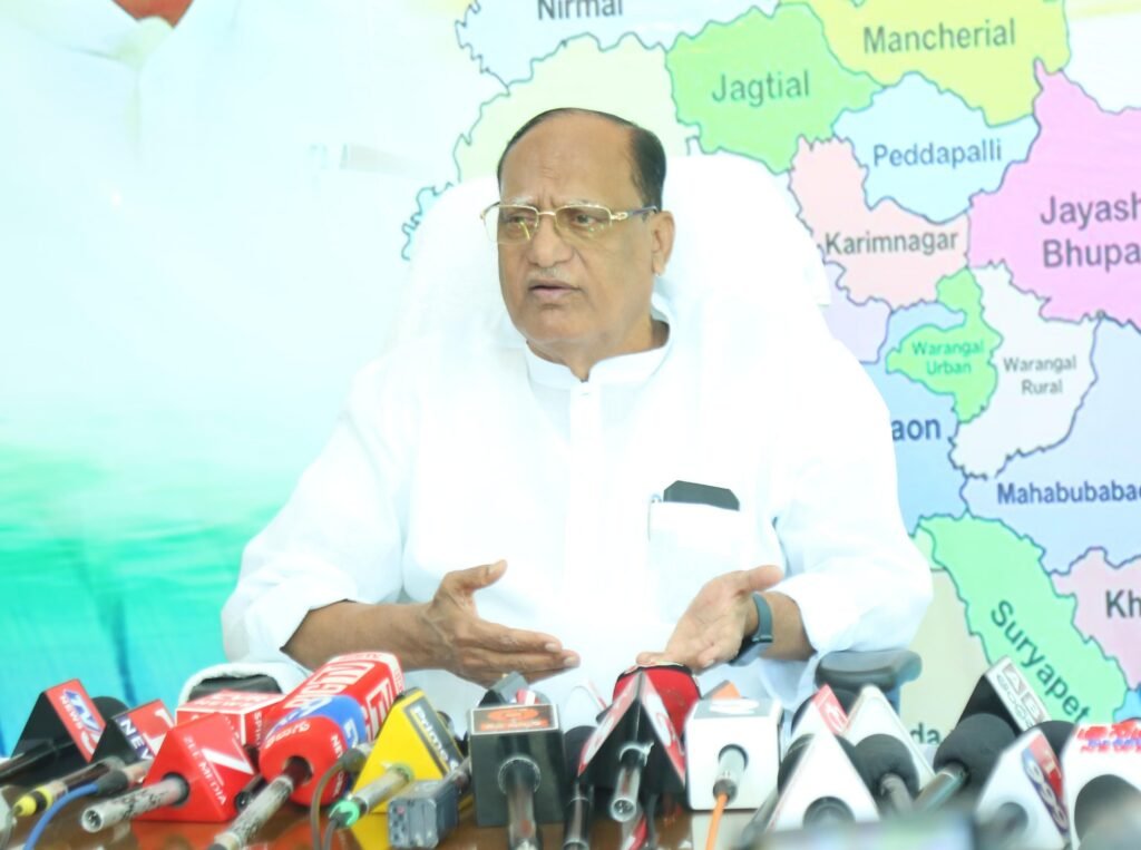 డిండి ప్రాజెక్టుకు 0.6 టీఎంసీల నీటి కేటాయింపు హర్షణీయం డీకే అరుణ డిండి ప్రాజెక్టు రద్దు వ్యాఖ్యలు సరికావు.. పాలమూరు–రంగారెడ్డికి జాతీయ హోదా సాధించాలి: గుత్తా సుఖేందర్ రెడ్డి